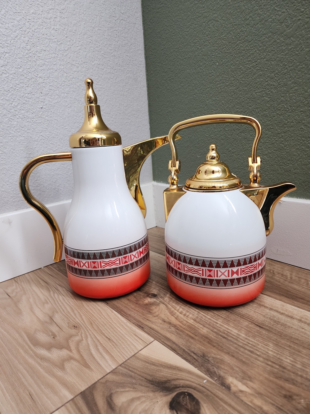 Alsaif Arabic Coffee Tea Vacuum Carafe Set White Gold Insulated Dallah Servers